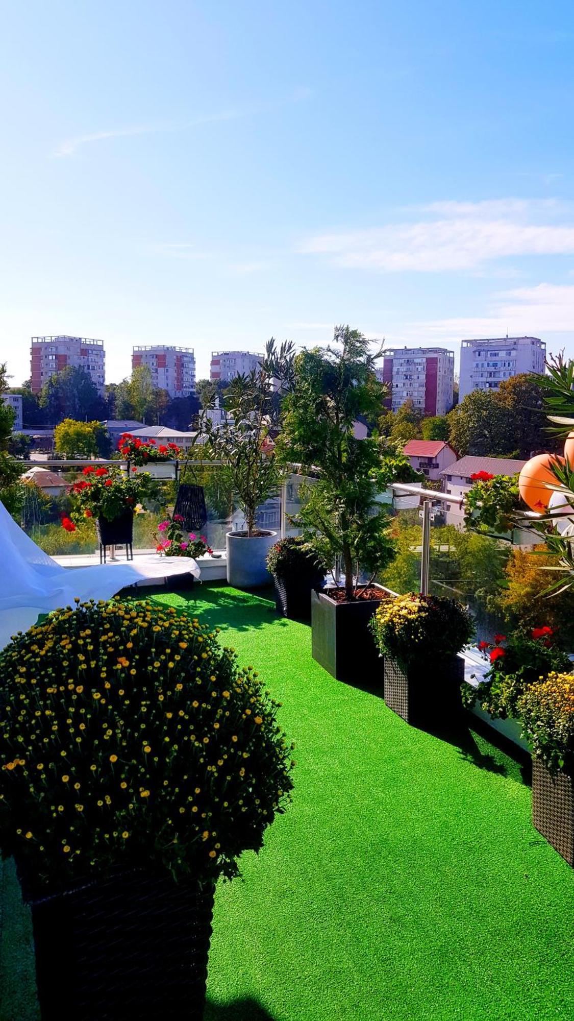 Penthouse Aeroport Iasi Apartamento Exterior foto